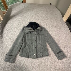 Forever 21 Tweed Houndstooth Fitted Tailored Wool-Blend Jacket – Size Medium